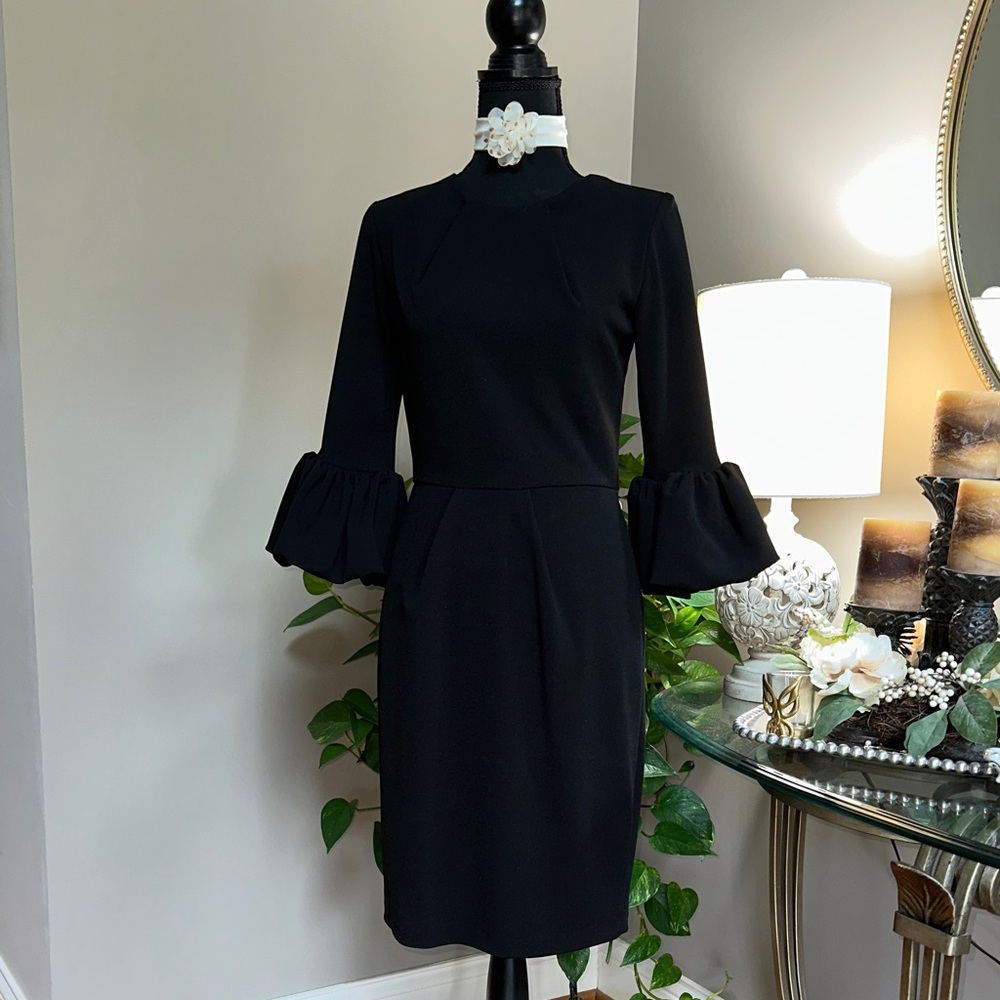 Betsy & Adam Elegant Black Melanie Bell Sleeves ♠️